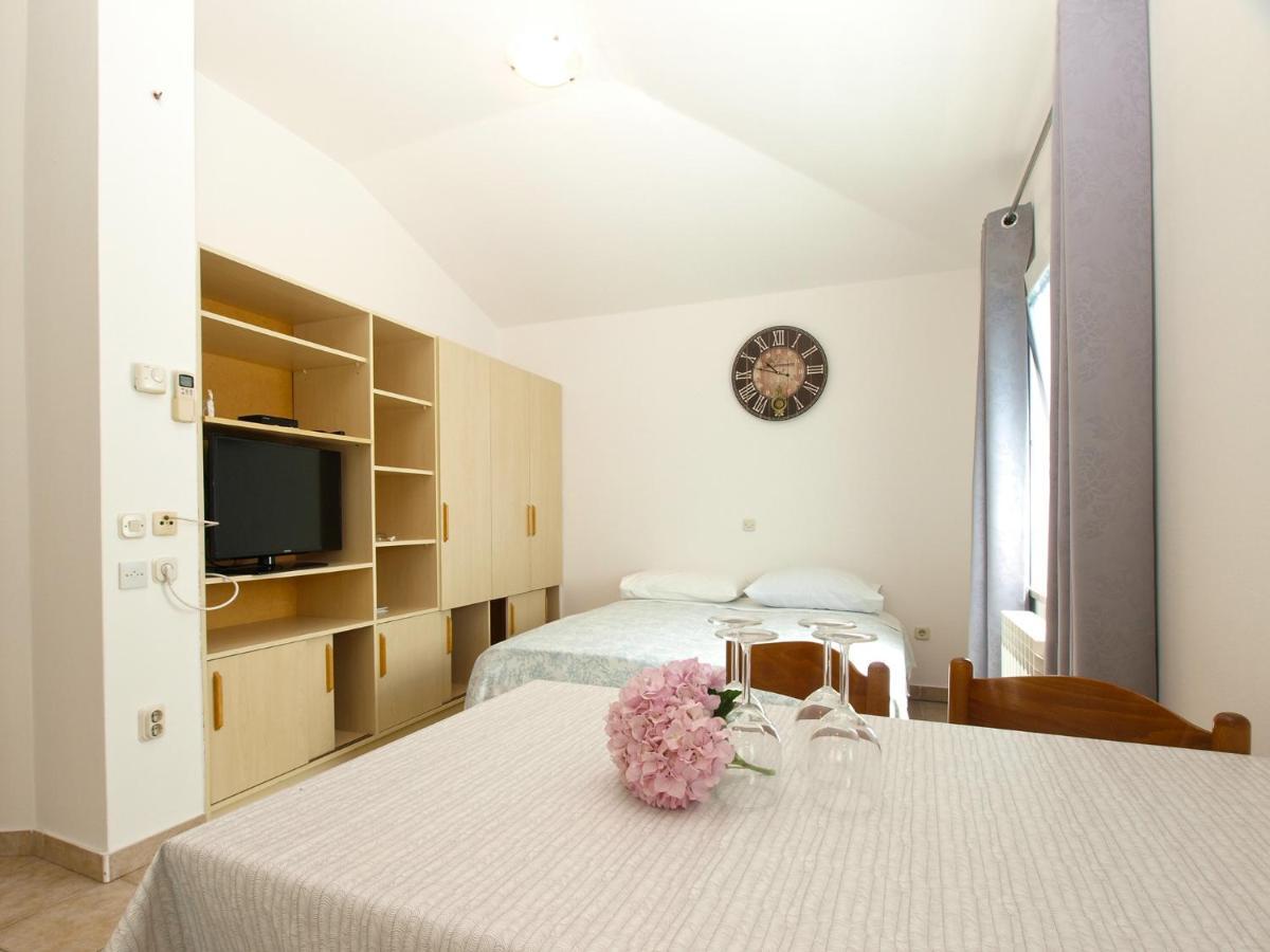 Apartments Biskupije 810 Medulin Kültér fotó